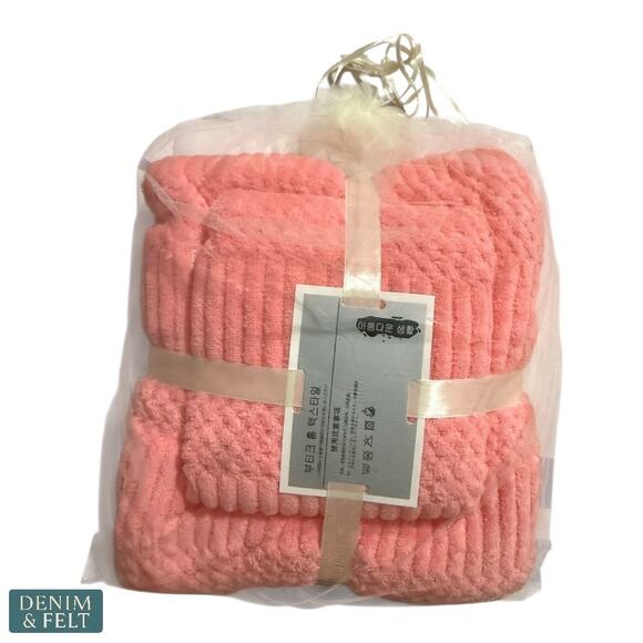 Pink Coral Fleece Bath & Hand Towel Set Plush Ribbed Spa Style Gift Wrapped - Picture 2 of 3